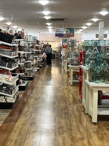 Department Store «HomeGoods», reviews and photos, 7055 Market Pl Dr, Aurora, OH 44202, USA