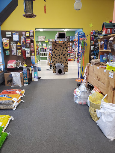 Pet Supply Store «Ithaca Grain & Pet Supply», reviews and photos, 1011 W Seneca St, Ithaca, NY 14850, USA