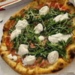 Photo n°1 de l'avis de J. fait le 19/03/2022 à 22:03 sur le  La Bottega Della Pizza, sirmione à Sirmione