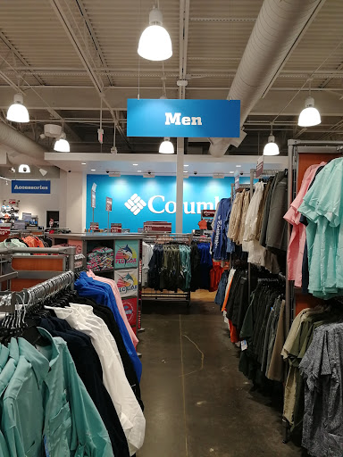 Sportswear Store «Columbia Sportswear Outlet Store at Premium Outlets», reviews and photos, 2300 Grand Cypress Dr #170, Lutz, FL 33559, USA