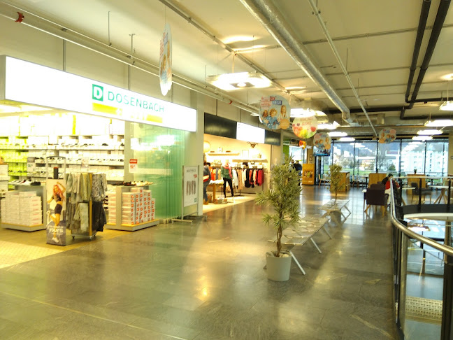 Kommentare und Rezensionen über Coop Supermarkt Seewen-Markt