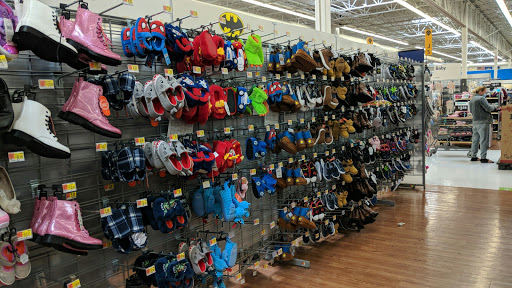 Discount Store «Walmart», reviews and photos, 3164 Berlin Turnpike, Newington, CT 06111, USA