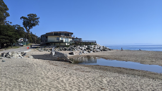 Moran Lake Beach