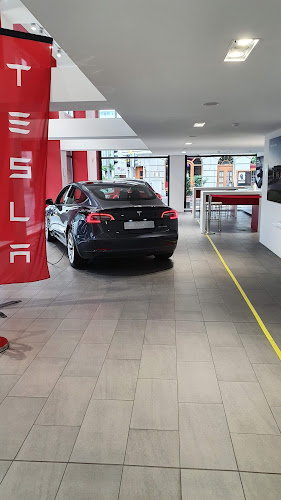 Rezensionen über Tesla Zürich in Zürich - Autohändler