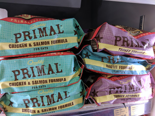 Pet Store «Pet Valu», reviews and photos, 725 River Rd, Edgewater, NJ 07020, USA