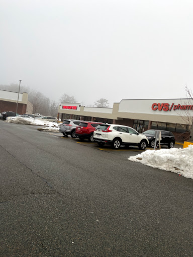 Shipping and Mailing Service «The UPS Store», reviews and photos, 288 Grove St, Braintree, MA 02184, USA