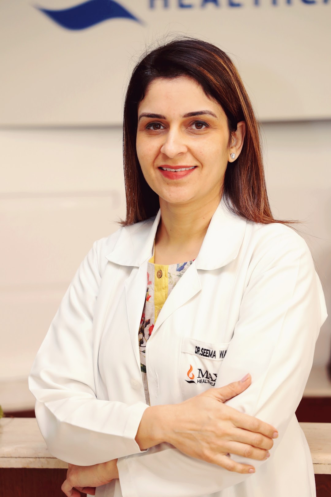 Dr. Seema Wadhwa ( Best Gynaecologist in Chandigarh, Mohali | Max Hospital | Best Laparoscopy, Infertility Specialist in Chandigarh, Mohali - Max Hospital)