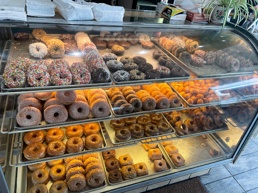 Donut Shop «Royal Donut Shop», reviews and photos, 1090 Burlingame Ave, Burlingame, CA 94010, USA