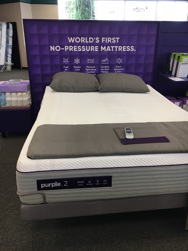 Mattress Store «Mattress Firm Lincoln», reviews and photos, 127 Ferrari Ranch Rd, Lincoln, CA 95648, USA