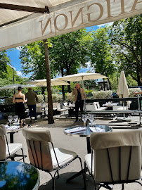 Atmosphère du Restaurant français Matignon à Paris - n°13