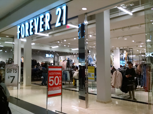 Clothing Store «Forever 21», reviews and photos, 5 Woodfield Mall, Schaumburg, IL 60173, USA