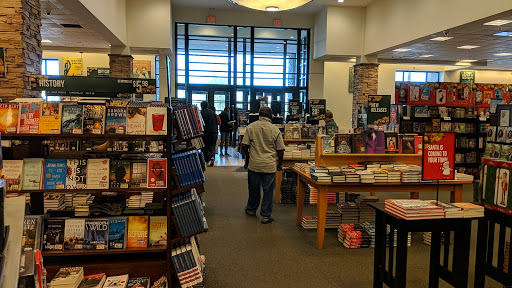 Book Store «Barnes & Noble», reviews and photos, 3111 W Chandler Blvd, Chandler, AZ 85226, USA