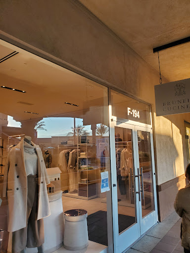 Shopping Mall «Desert Hills Premium Outlets», reviews and photos, 48400 Seminole Dr, Cabazon, CA 92230, USA