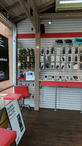 Cell Phone Store «ClickAway San Mateo - Verizon Store + Phone Repair + Computer Repair», reviews and photos, 104 De Anza Blvd, San Mateo, CA 94402, USA