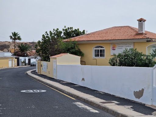 Dr. Karola Simoni en Costa Calma, Las Palmas