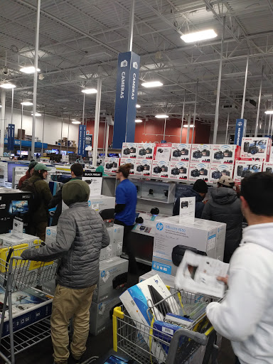 Electronics Store «Best Buy», reviews and photos, 41 Commerce Way, Seekonk, MA 02771, USA