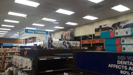 Pet Supply Store «Petco Animal Supplies», reviews and photos, 18200 NW Evergreen Pkwy, Beaverton, OR 97006, USA