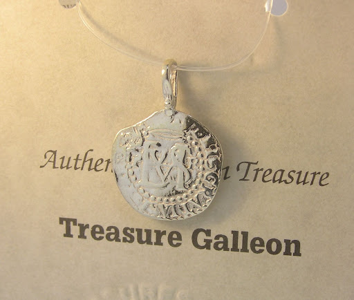 Jewelry Repair Service «Rizzo Jewelers of Cocoa Beach», reviews and photos, 5360 N Atlantic Ave Suite D, Cocoa Beach, FL 32931, USA