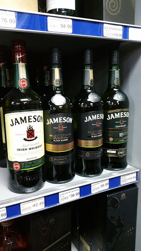 Liquor Store «Liquor Shop», reviews and photos, 797 Roosevelt Ave, Carteret, NJ 07008, USA