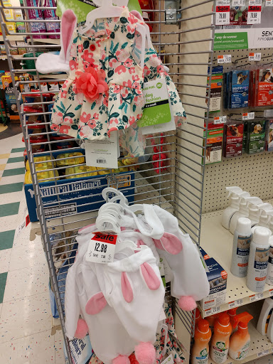 Pet Supply Store «Pet Supplies Plus», reviews and photos, 4488 Commercial Dr, New Hartford, NY 13413, USA