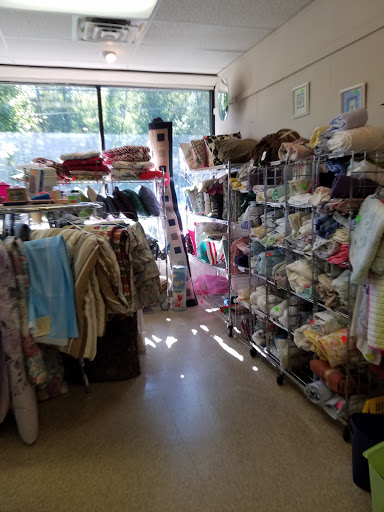 Thrift Store «Old & New Shop», reviews and photos, 440 E Bay Ave #4, Manahawkin, NJ 08050, USA