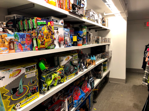 Shopping Mall «Lake Success Shopping Center», reviews and photos, 1526 Union Tpke, New Hyde Park, NY 11040, USA