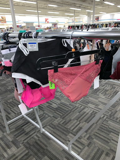 Clothing Store «Burlington Coat Factory», reviews and photos, 480 Boston Rd, Billerica, MA 01821, USA