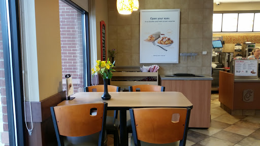 Fast Food Restaurant «Chick-fil-A», reviews and photos, 2467 Lincoln Hwy E, Lancaster, PA 17602, USA