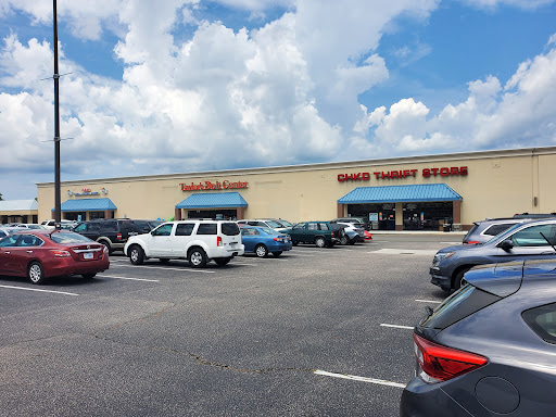 Shopping Mall «Fairfield Shopping Center», reviews and photos, 5322 Lord Dunmore Ct, Virginia Beach, VA 23464, USA