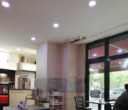 Falafel Aladdin 2 - مطعم عربي photo