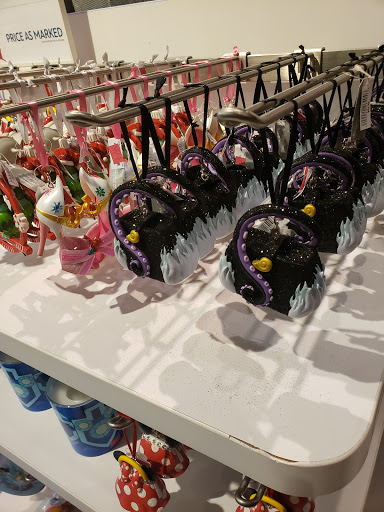 Toy Store «Disney Store», reviews and photos, 1001 N Arney Rd, Woodburn, OR 97071, USA