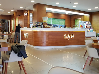 Cafe 'M Cafe Restaurant