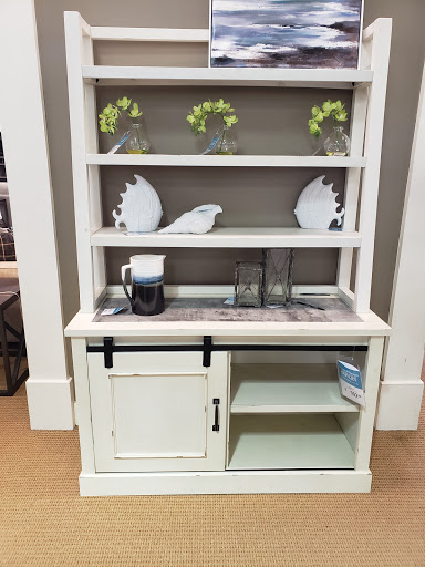 Furniture Store «Raymour & Flanigan Furniture and Mattress Outlet», reviews and photos, 2424 Lincoln Hwy, Langhorne, PA 19047, USA