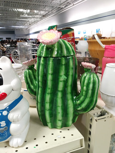 Thrift Store «Goodwill», reviews and photos