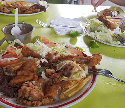 Fuente de Sodas El Lago photo