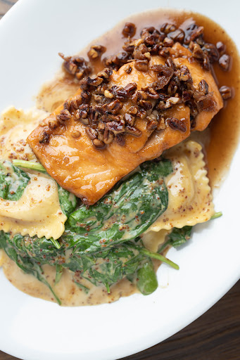 Restaurant «Red White and Brew», reviews and photos, 6740 E McDowell Rd #102, Mesa, AZ 85215, USA