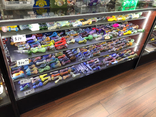 Tobacco Shop «Amsterdam Smoke Shop», reviews and photos, 5901 Warner Ave, Huntington Beach, CA 92649, USA