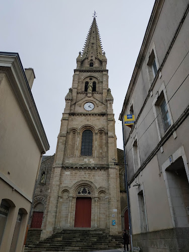 Église Saint Laurent - Paroisse Saint-Jacques-en-Gâtine à Parthenay