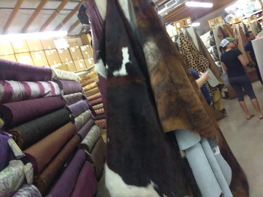 Fabric Store «H & R Fabrics - Home and Recreational Fabrics», reviews and photos, 1118 N 35th Ave, Phoenix, AZ 85009, USA