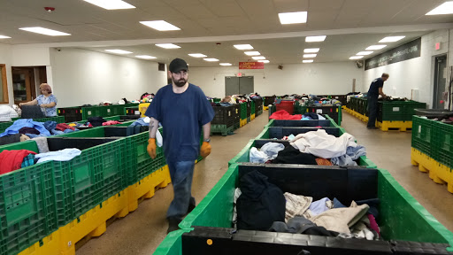 Thrift Store «St. Vincent de Paul Dig & Save Outlet», reviews and photos, 1900 S Park St, Madison, WI 53713, USA