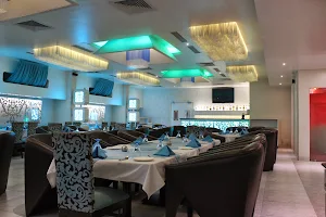 Fionaa Lounge and Restaurants image