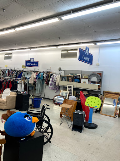 Thrift Store «Goodwill Industries of Greater Cleveland & East Central Ohio», reviews and photos, 12650A Rockside Rd, Cleveland, OH 44125, USA