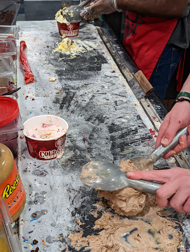 Ice Cream Shop «Cold Stone Creamery», reviews and photos, 6100 E Lake Sammamish Pkwy SE #6, Issaquah, WA 98029, USA