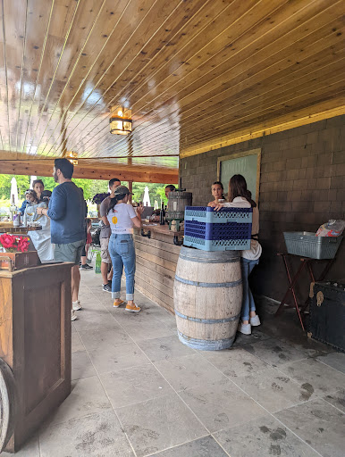 Winery «Diliberto Winery», reviews and photos, 250 Manor Ln, Riverhead, NY 11901, USA