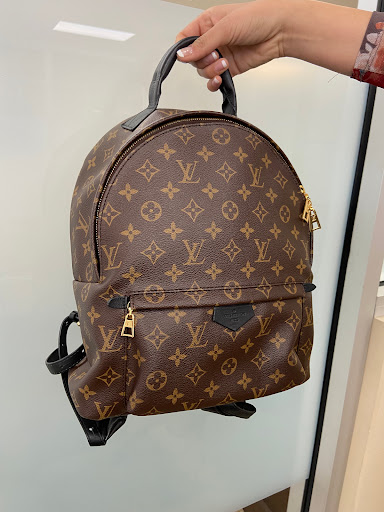 Pawn Shop «Braswell & Son Pawnbrokers», reviews and photos, 244 W Oak St, Conway, AR 72032, USA