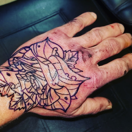 Tattoo Shop «Wicked Parrot Tattoo», reviews and photos, 1085 Colington Rd, Kill Devil Hills, NC 27948, USA