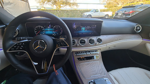 Auto Body Shop «Dayas Custom Auto», reviews and photos, 6650 Kingspointe Pkwy, Orlando, FL 32819, USA