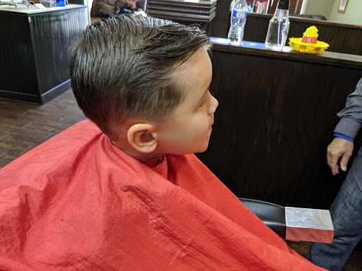 Barber Shop «World Class Barber Shop», reviews and photos, 488 N Main St #108, Alpharetta, GA 30009, USA