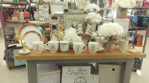 Department Store «T.J. Maxx», reviews and photos, 7326 Gall Blvd, Zephyrhills, FL 33541, USA