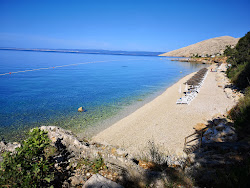 Skrila beach'in fotoğrafı çok temiz temizlik seviyesi ile